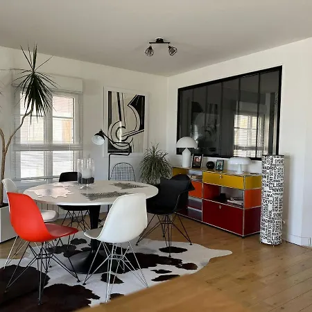 Sur Le Sable Apartment